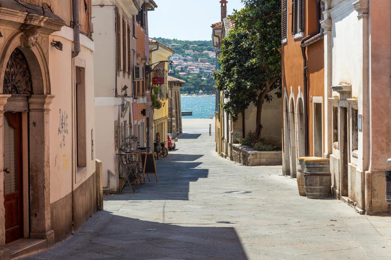 Sunny Old Town Apartment Koper Bagian luar foto