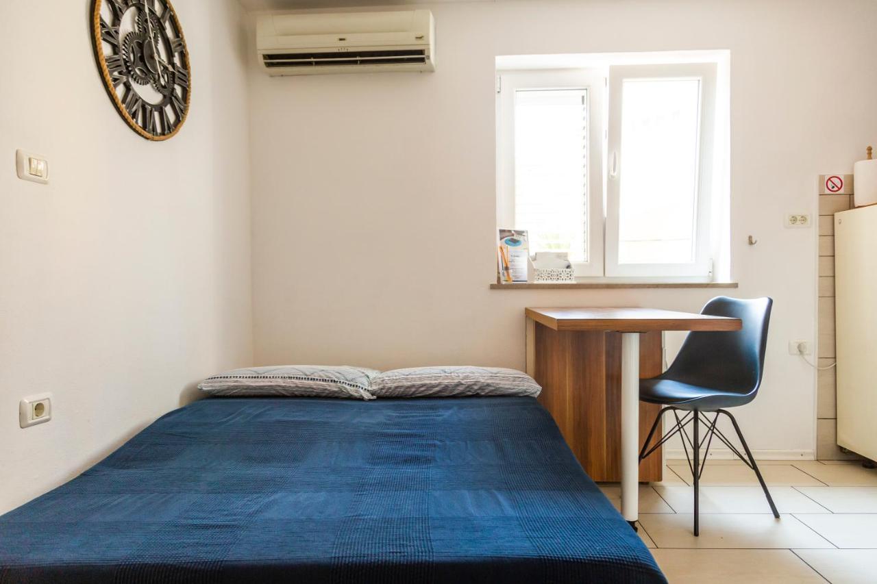 Sunny Old Town Apartment Koper Bagian luar foto